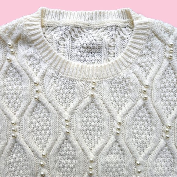 Solid Pearl Cable Knit Crewneck Sweater - Picture 5 of 14